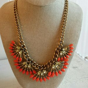 Stella & Dot coral cay necklace